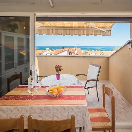 Bella Vista Apartment