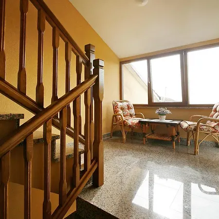 Bella Vista アパート ポレッチ